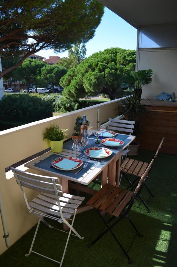 Charmant appartement à 350m de la plage et du port Fréjus Exterior foto